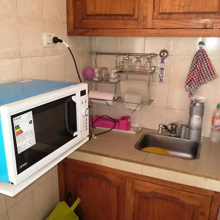 Monoambiente para 2 personas en Neuquén Exterior foto