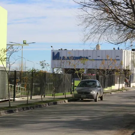 Monoambiente para 2 personas en Neuquén Exterior foto